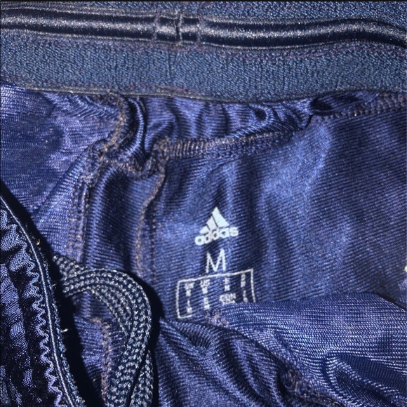 Adidas jogger - Picture 2 of 2